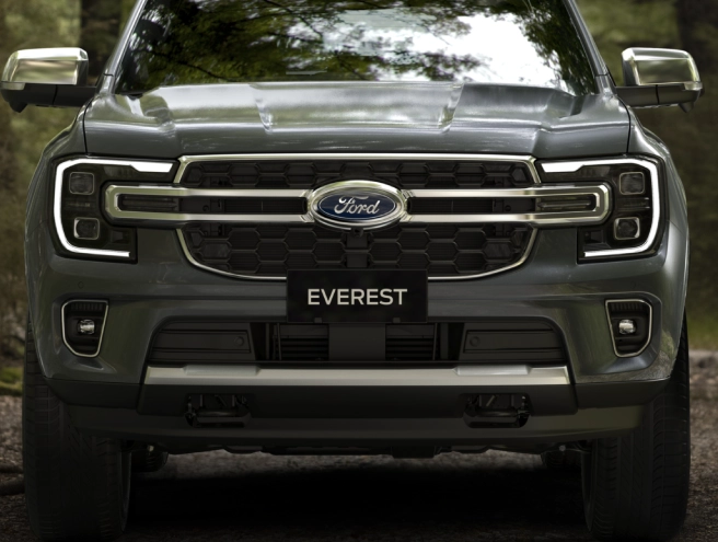 everest titanium col 1